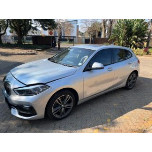BMW 118i Sportline Automatic Double Sunroof 2019