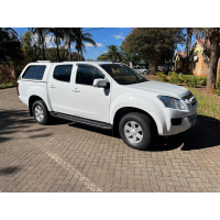 Isuzu Double Cab 2.4i LE 4x4 Canopy 2013