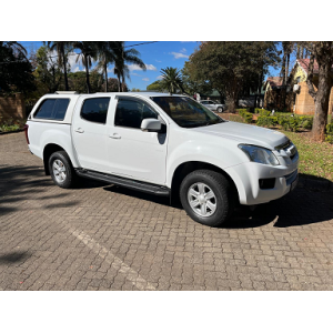 Isuzu Double Cab 2.4i LE 4x4 Canopy 2013