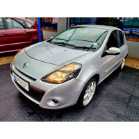 2010 Renault Clio 1.6 Dynamic 5 Door Hatchback 2010 Renault Clio 1.6 Dynamic 5 Door Hatchback