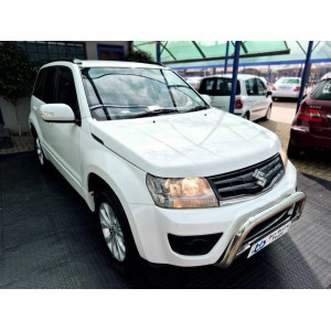 Suzuki Grand Vitara Dune 2.4 4x2 with 4x4 low and high selection 2017